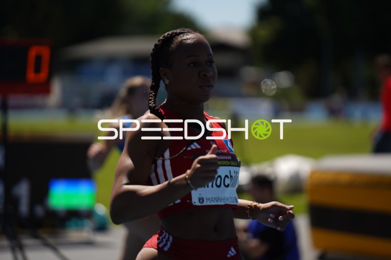 Anochili Lena beim Sprint im Michael-Hoffmann-Stadion Mannheim