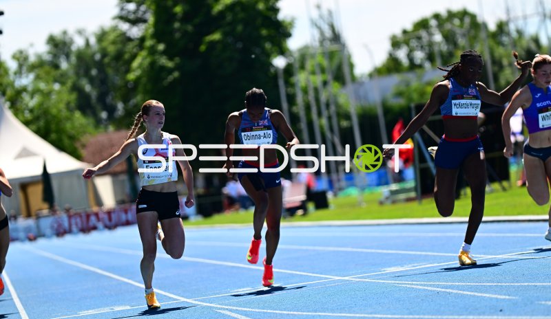 Lore Foesters beim Sprint im Michael-Hoffmann-Stadion Mannheim