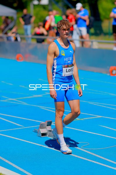 Johannes Lorz (#31) vor dem Start im 400m-Lauf