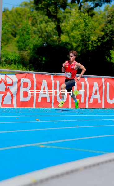 Markus Locsmandy (#371) beim 400m-Lauf im Michael-Hoffmann-Stadion Mannheim