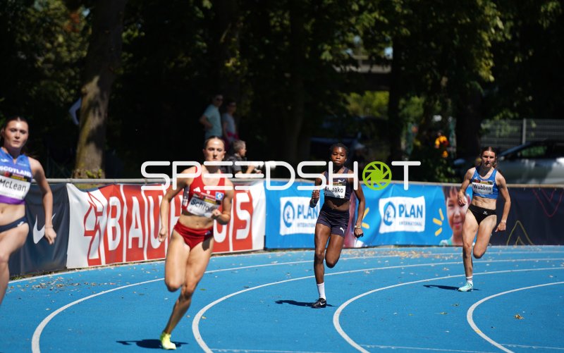 Mieke Wübben beim 400m-Lauf im Michael-Hoffmann-Stadion Mannheim