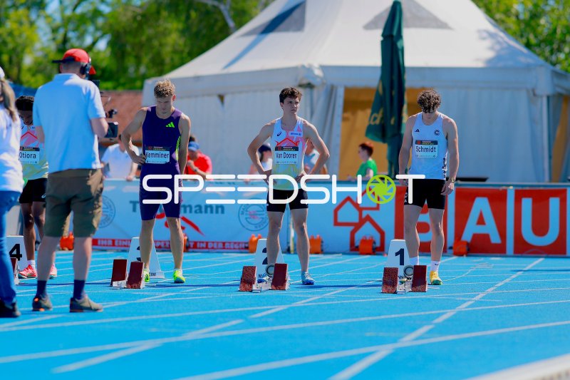 Sam Van Dooren beim Start eines Sprints im Michael-Hoffmann-Stadion Mannheim