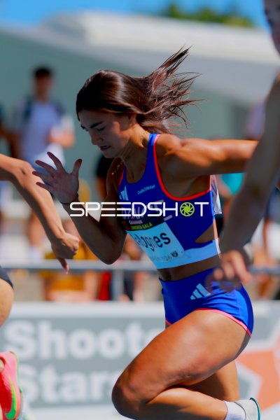 Paola Valognes (#171) beim Hürdensprint für Frankreich in Mannheim