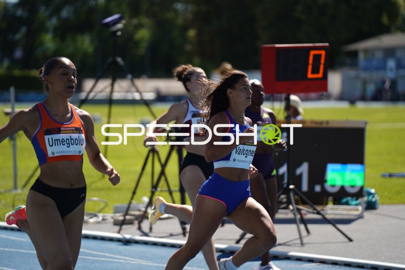 Paola Valognes (#171) und Joy Umegbolu (#335) beim Sprint in Mannheim
