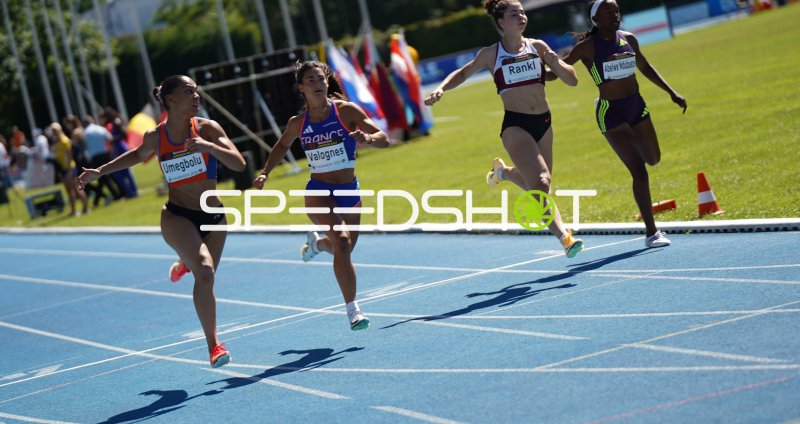 Sprintduell der Frauen im Michael-Hoffmann-Stadion Mannheim