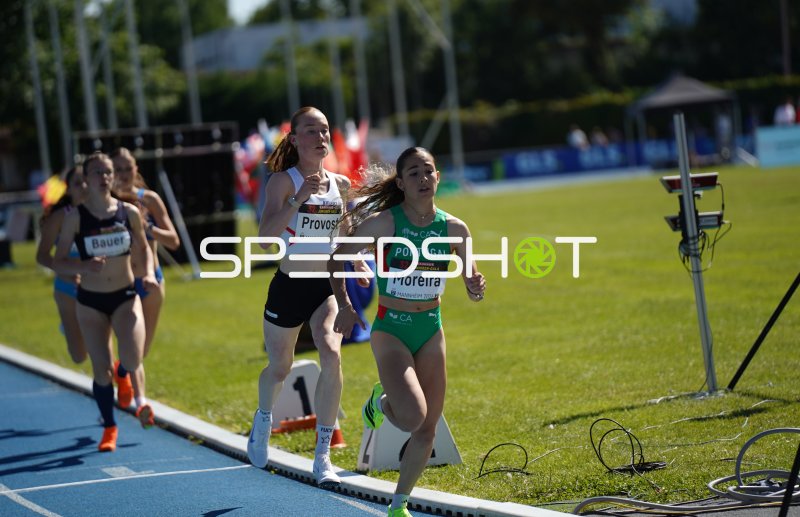 Sterre Provost und Mariana Moreira (#285) im 800m-Lauf in Mannheim