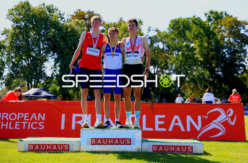 Siegerehrung mit Theo Hielscher und Lucas Barthel beim European Athletics Junior Gala Mannheim