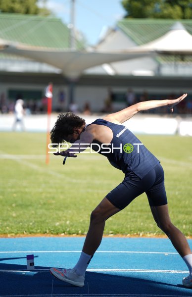 Sprinter beim Startblock-Abgang im Michael-Hoffmann-Stadion Mannheim