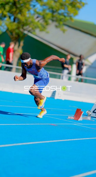 Sprinter aus Great Britain beim explosiven Start im Michael-Hoffmann-Stadion Mannheim
