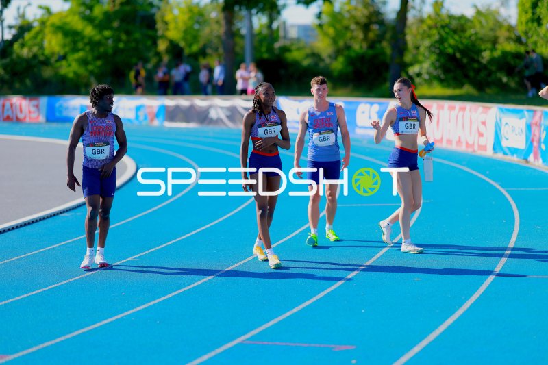 Great-Britain-Athleten beim Aufwärmen im Michael-Hoffmann-Stadion Mannheim