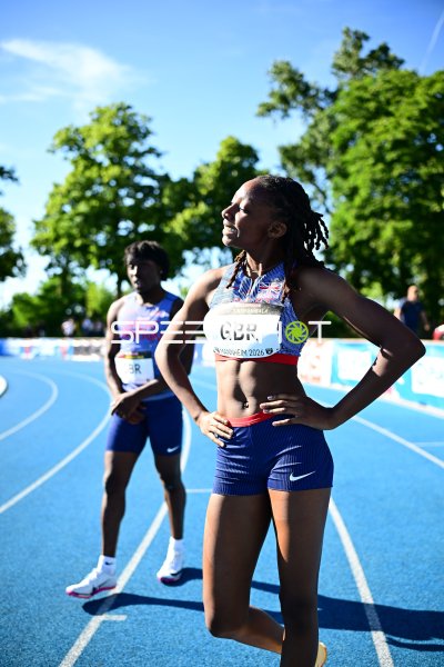 Athletin aus Great Britain vor dem Start im Michael-Hoffmann-Stadion Mannheim