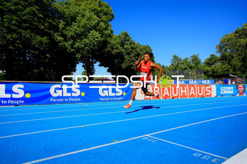 Schweizer Staffelläufer bei der 4x100m im Michael-Hoffmann-Stadion Mannheim