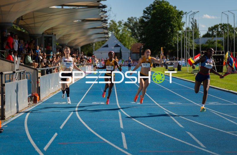4x100m-Staffelfinale der Frauen im Michael-Hoffmann-Stadion Mannheim