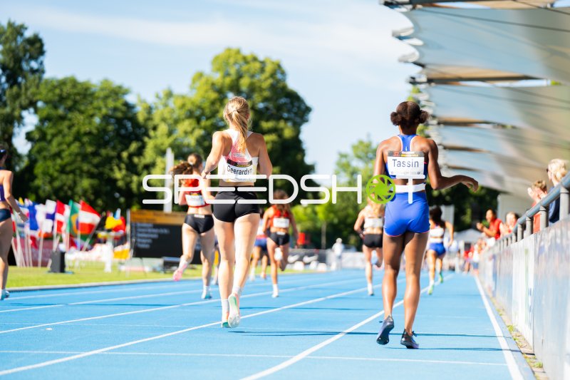 Martha Geerardyn und Beatrice Tassin im Laufwettbewerb in Mannheim