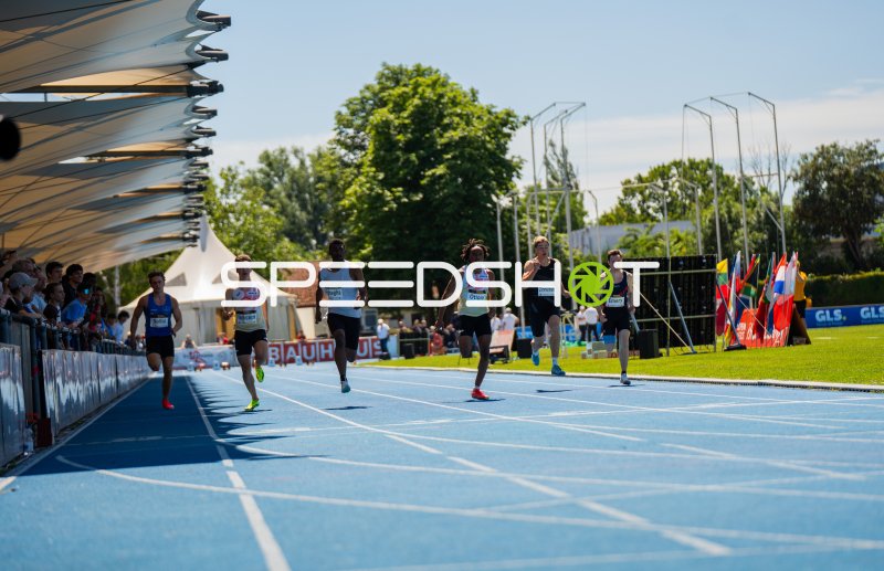 Bright Otiora beim Sprint im Michael-Hoffmann-Stadion Mannheim
