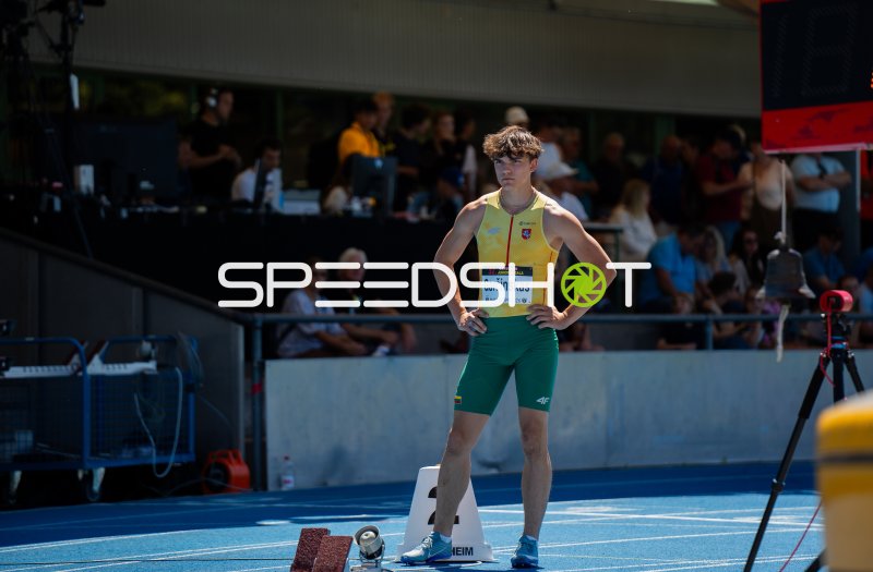 Matas Garčinskas (#239) vor dem Start beim 40H-Lauf in Mannheim