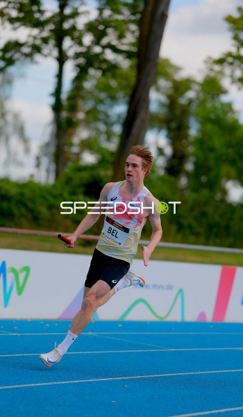 Belgischer Staffelläufer beim 4x100m-Staffellauf in Mannheim