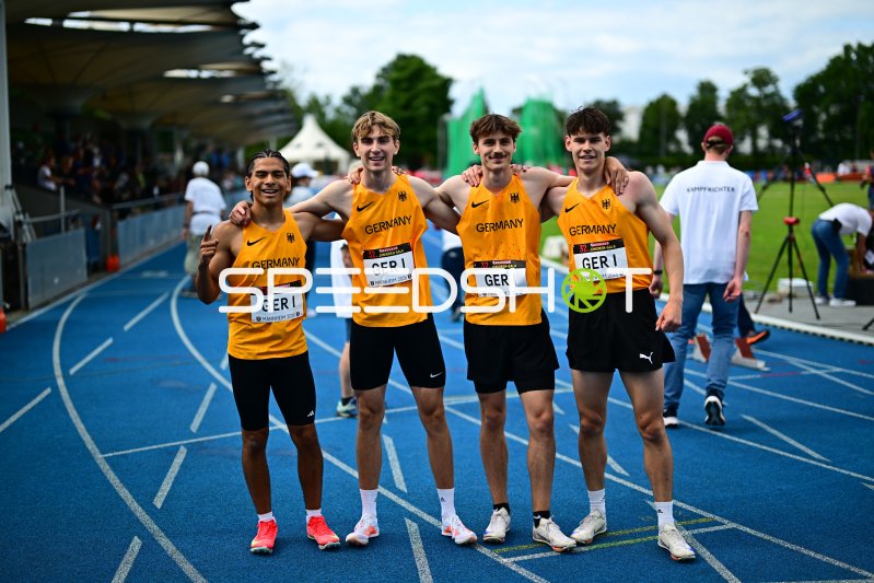 Nikolas Raeth und Tjark Schult mit deutschem 4x400m-Staffelteam GER I in Mannheim