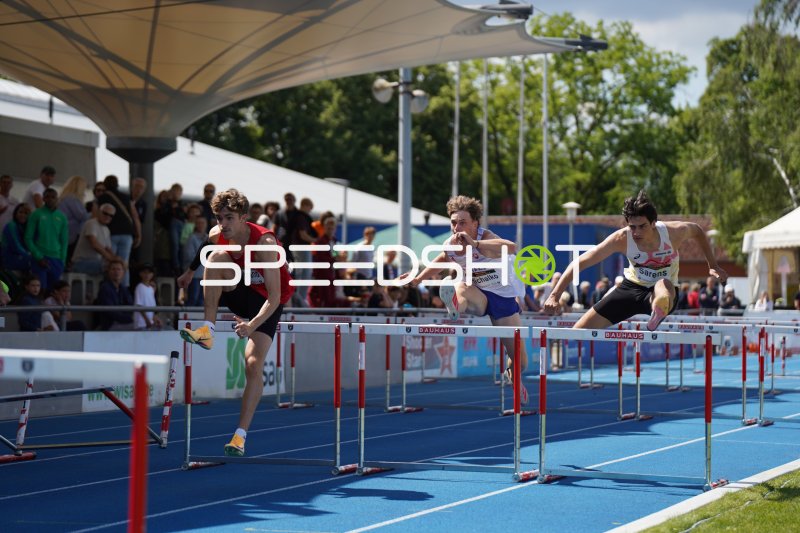 Matej Michalko (#350) und Paul Sarens (#125) bei den 110m Hürden in Mannheim