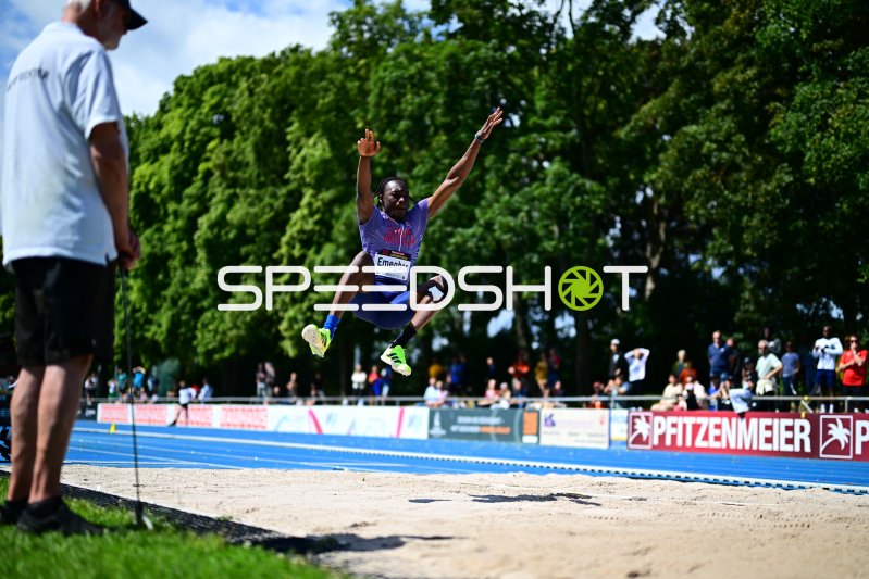 Daniel Emegbor (#188) beim Weitsprung im Michael-Hoffmann-Stadion Mannheim