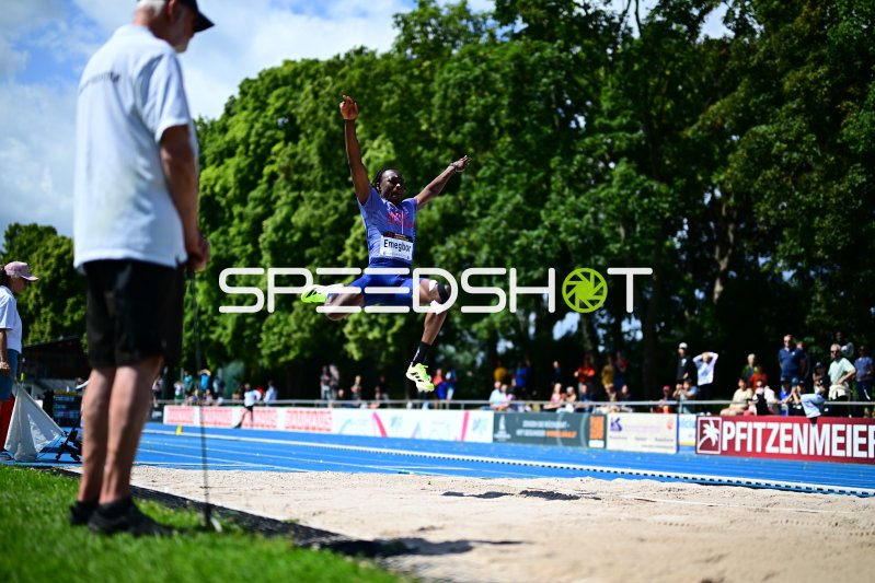 Daniel Emegbor (#188) beim Weitsprung im Michael-Hoffmann-Stadion Mannheim