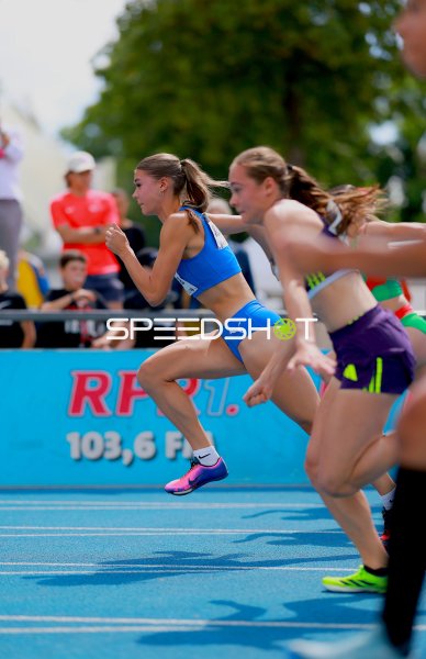 Sprintstart im 400m-Lauf beim Meeting in Mannheim