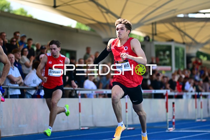 Marc Leonard Hildebrand beim 110m-Hürdenlauf in Mannheim