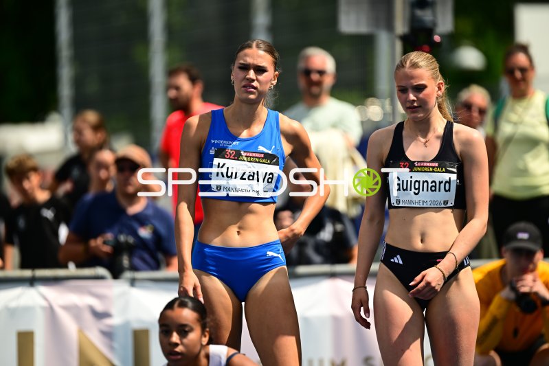 Shira Kurzawa (#431) und Angéline Guignard (#316) bei der 32. Bauhaus Junioren-Gala Mannheim