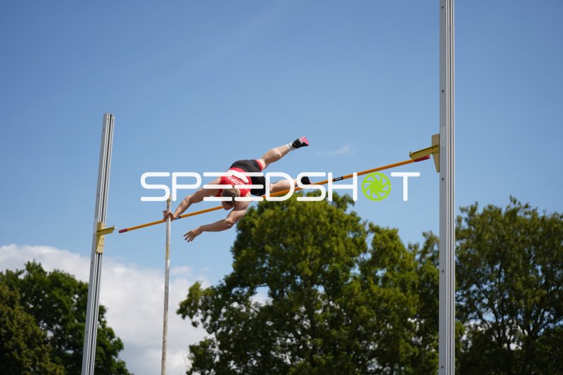 Stabhochsprung im Michael-Hoffmann-Stadion Mannheim
