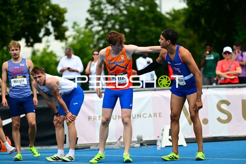 Lukáš Koptík und Toby Wright nach dem 110m-Hürden beim Junioren-Gala Mannheim