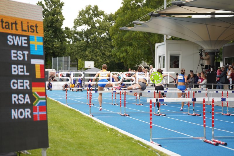 400m-Hürden der Frauen im Michael-Hoffmann-Stadion Mannheim
