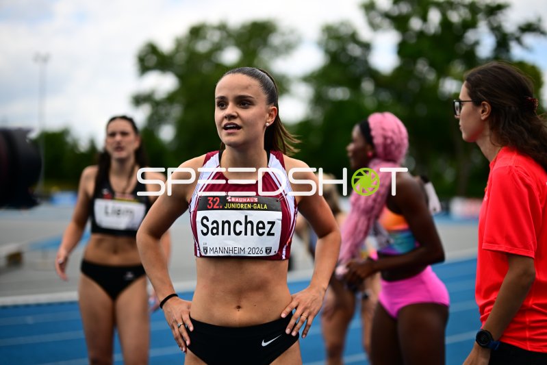Jil Sanchez (#329) bei der 32. Junioren-Gala in Mannheim