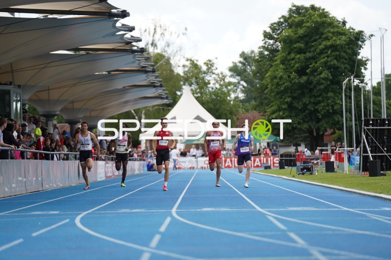 Philip Stroh und weitere Sprinter im 200m-Lauf im Michael-Hoffmann-Stadion Mannheim