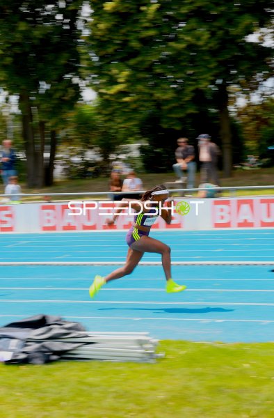 Sprinterin beim 400m-Lauf im Michael-Hoffmann-Stadion Mannheim