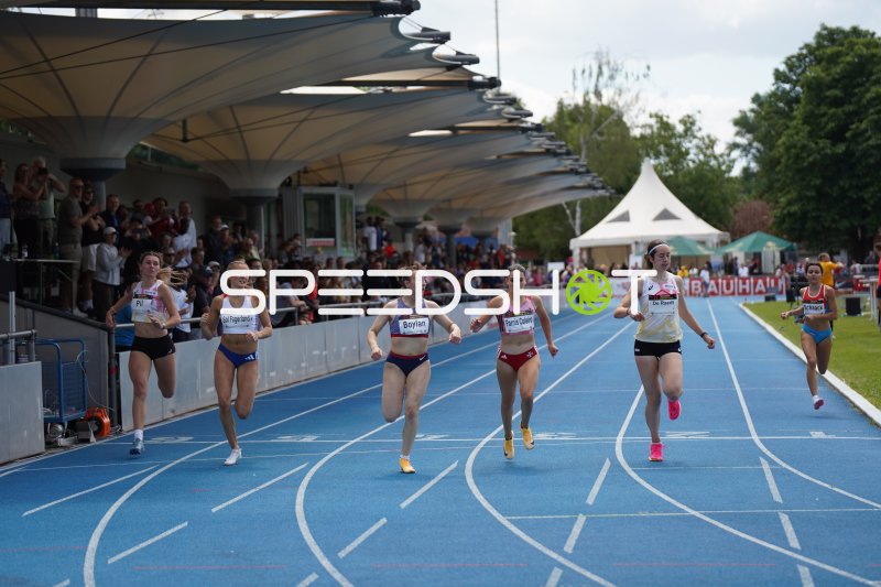 Thea Parnis Coleiro beim 200m-Sprint im Michael-Hoffmann-Stadion Mannheim