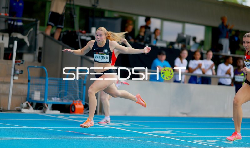 Paula Springstein (#372) beim Sprint im Michael-Hoffmann-Stadion Mannheim