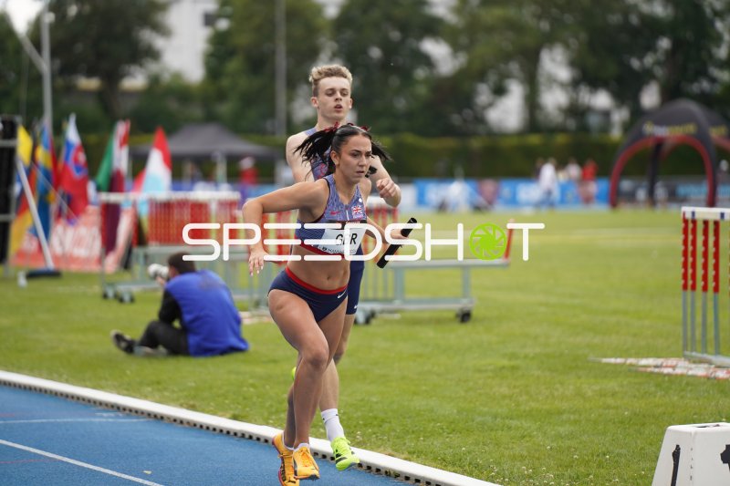 Great Britain (#32) beim 4x100m-Staffelwechsel im Michael-Hoffmann-Stadion Mannheim