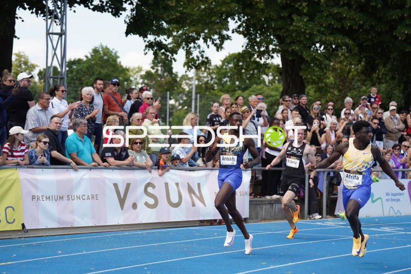 Owen Ansah (#78) und Kevin Kranz (#68) im 100m-Sprint in Mannheim