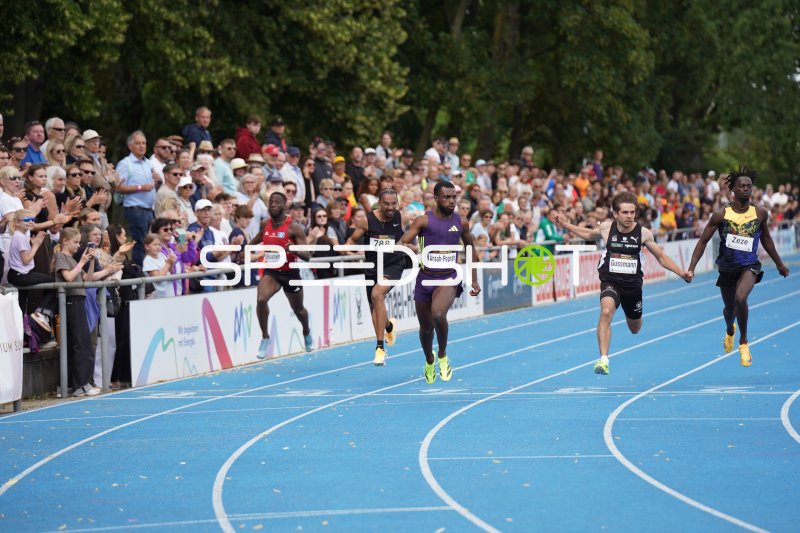 Lucas Ansah-Peprah (#788) und Heiko Gussmann beim Sprint im Michael-Hoffmann-Stadion Mannheim