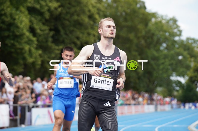 Robin Ganter (#6) beim Sprint im Michael-Hoffmann-Stadion Mannheim