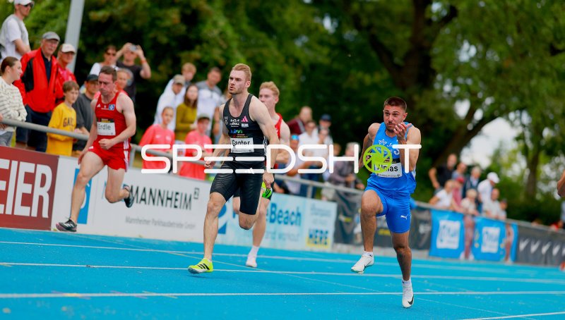 Robin Ganter (#6) und Almas Deniz (#459) im Sprint beim Mannheim Juniors Gala