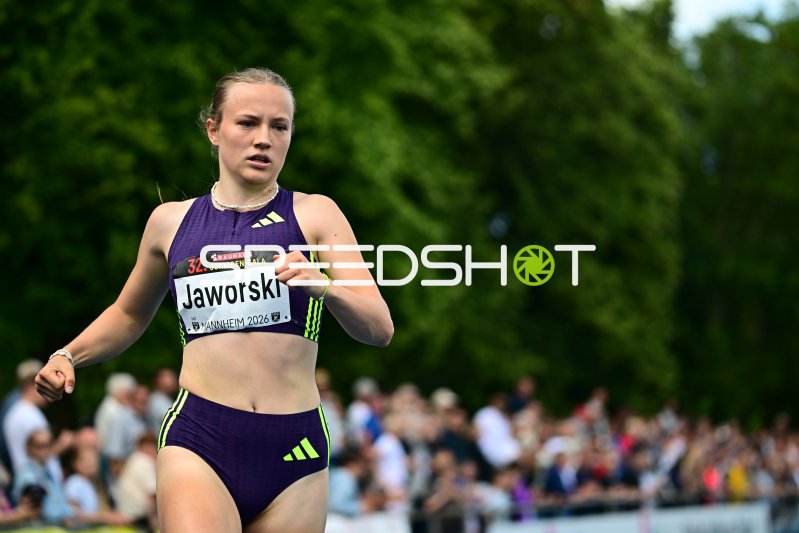 Nele Jaworski (#387) beim Lauf bei der 32. Bauhaus Junioren-Gala Mannheim