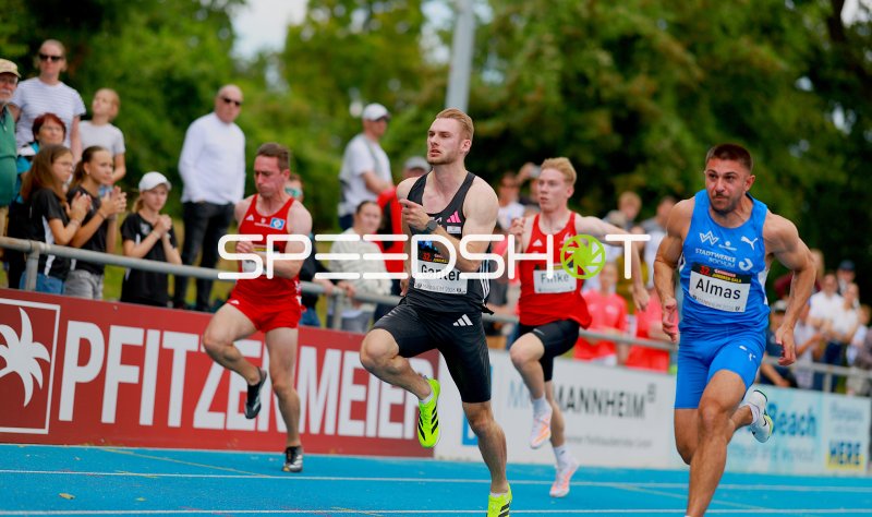 Robin Ganter und Almas Deniz im 100m-Sprint bei der Mannheim Junioren-Gala