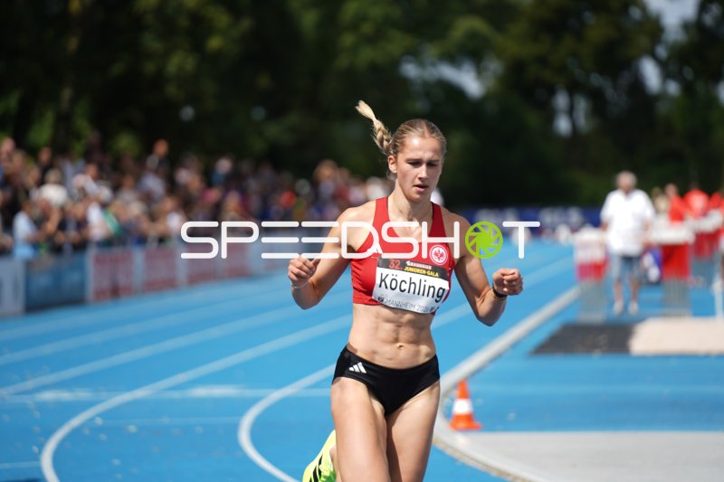 Finja Köchling (#56) beim Sprint im Michael-Hoffmann-Stadion Mannheim