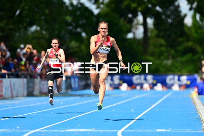 Finja Köchling beim Sprint im Michael-Hoffmann-Stadion Mannheim