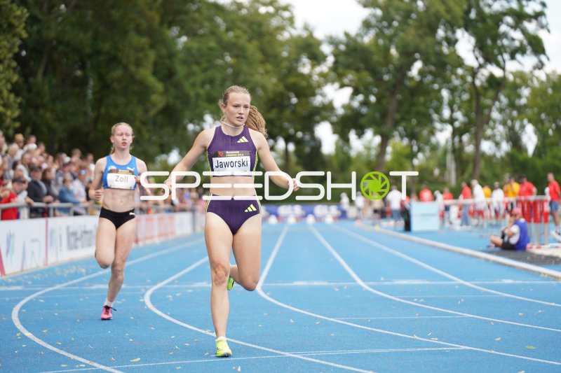 Nele Jaworski beim Sprint im Michael-Hoffmann-Stadion Mannheim