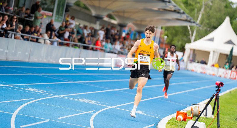 Staffelläufer GER I (#32) beim 4x400m-Staffellauf in Mannheim