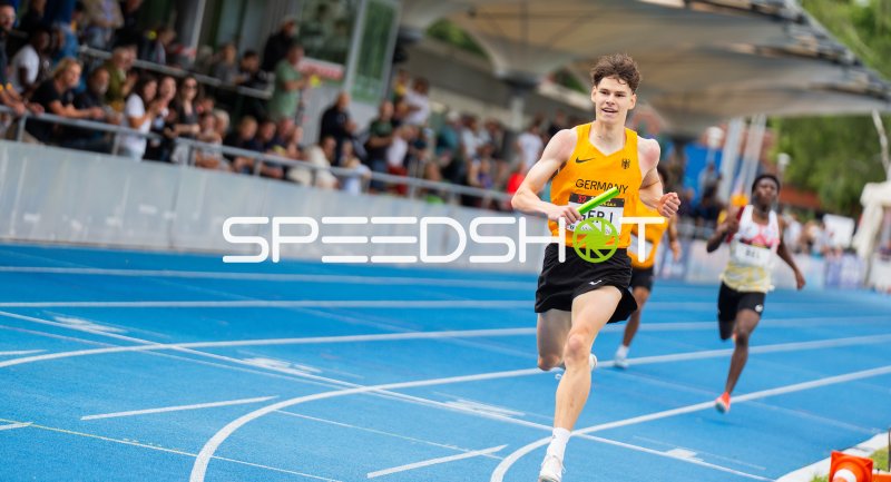 Staffelläufer (#32) für Germany I beim 4x400m-Staffellauf in Mannheim
