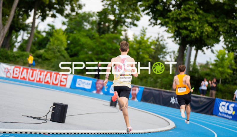 Paul Noirhomme (#114) und Nikolas Raeth (#383) im 400m-Lauf in Mannheim