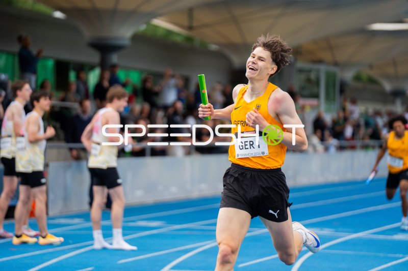 GER I-Staffel beim 4x400m-Staffellauf beim 32. Junioiren-Gala Mannheim